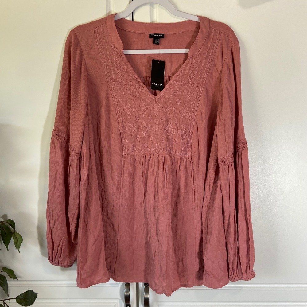 Torrid Womens Dusty Rose Embroidered Crinkle Gauze Peasant Blouse 00 M/L